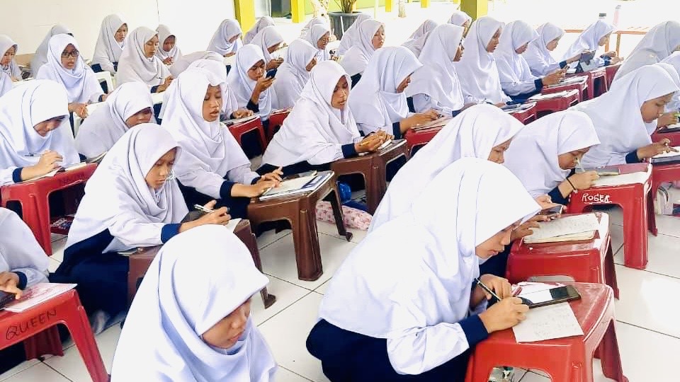 Bukan Sekadar Hafalan! Siswa SMP IP Insan Robbani Unjuk Gigi di Uji Kemahiran Literasi & Numerasi 2026