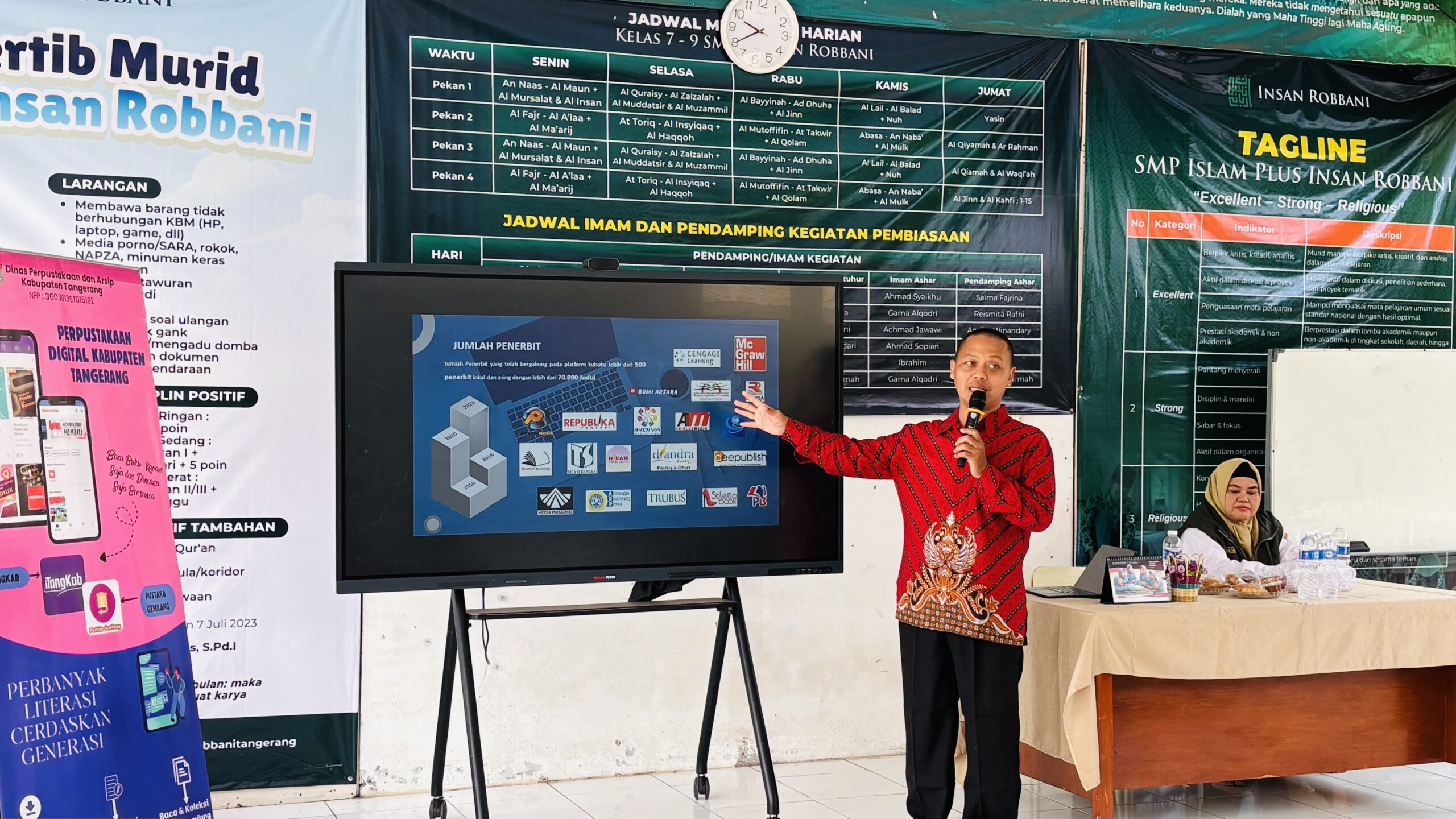 Disperpusip Kabupaten Tangerang Gelar Sosialisasi Perpustakaan Digital di SMP Islam Plus Insan Robbani