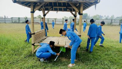 Peringati World Cleanup Day, SMP Islam Plus Insan Robbani Ajak Siswa dan Guru Peduli Lingkungan
